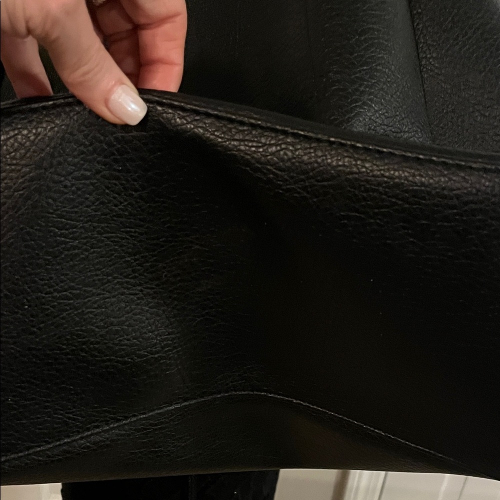 HOXIS Elegant Black Tote Bag - Picture 8 of 8